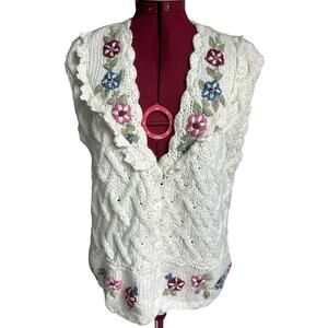 Carolyn Taylor Vintage Size Medium‎ Cottagecore Knitted Embroidered Cream Vest